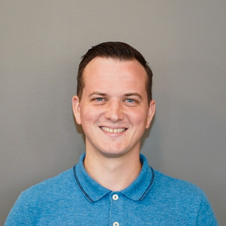 We are please to welcome Dr. Danny Kimber to our team.

Dr. Daniel (Danny) Kimber studied Human Kinetics at St. Francis Xavier University (class of 2012), before graduating Magna Cum Laude at Canadian Memorial Chiropractic College (class of 2022). Originally from Dartmouth, Nova Scotia, Dr. Kimber has found a new home in Moncton where he is proud to serve the surrounding community members who seek to improve on their current health and wellness.

Dr. Kimber uses a systematic, empathetic, and evidence-based approach to create an individualized treatment program for all neuromusculoskeletal conditions. He is an expert in spinal manipulative therapy, manual joint mobilizations, instrument-assisted joint mobilizations (Pro Adjuster), functional cupping, IASTM, laser/photobiomodulation therapy, vestibular/ocular-motor rehabilitation, and individualized functional rehabilitation.

Prior to attending the Canadian Memorial Chiropractic College, Dr. Kimber has six-years of experience as a functional rehabilitation kinesiologist in various multidisciplinary clinics, across Nova Scotia and Ontario, where he focused on active rehabilitation, aquatic-based therapy, and gait assessments/orthotic prescription. He also has five-years of experience as a side-line therapist working with university and high school athletes (football, hockey, and basketball).

Outside of the clinic, Dr. Kimber can usually be found cooking, exercising, or cheering on his favourite sports teams with friends and family.

Dr. Kimber has a keen interest in assessing and treating:
-	Scapulocervicothoracic conditions (shoulder-neck-midback)
-	Whiplash-related injuries and managing post-concussion symptoms
-	Vestibular Ocular Motor screening and rehabilitation
-	Upper and lower extremity conditions
-	Managing chronic pain

Additional qualifications and techniques:
-	Continuing education for pelvis manual therapy and rehabilitation
-	Continuing education for shoulder manual therapy and rehabilitation
-	Continuing education for neuroplasticity and chronic pain management
-	Continuing education for instrument assisted soft tissue therapy mobilizations